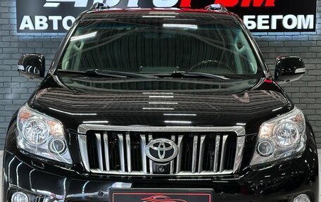 Toyota Land Cruiser Prado 150 рестайлинг 2, 2013 год, 3 197 000 рублей, 3 фотография