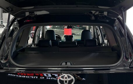 Toyota Land Cruiser Prado 150 рестайлинг 2, 2013 год, 3 197 000 рублей, 15 фотография