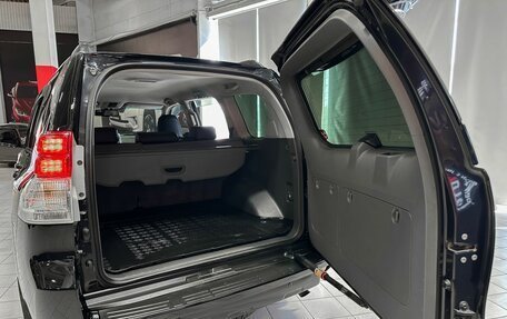Toyota Land Cruiser Prado 150 рестайлинг 2, 2013 год, 3 197 000 рублей, 14 фотография