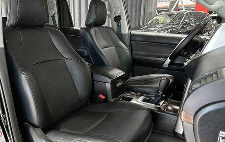 Toyota Land Cruiser Prado 150 рестайлинг 2, 2013 год, 3 197 000 рублей, 17 фотография