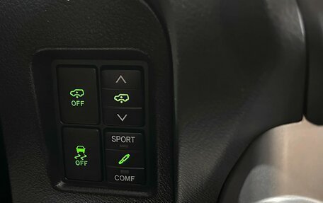 Toyota Land Cruiser Prado 150 рестайлинг 2, 2013 год, 3 197 000 рублей, 21 фотография