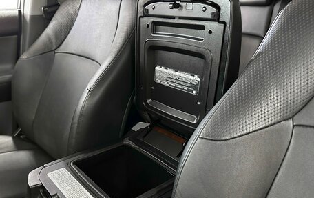 Toyota Land Cruiser Prado 150 рестайлинг 2, 2013 год, 3 197 000 рублей, 28 фотография
