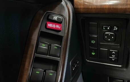 Toyota Land Cruiser Prado 150 рестайлинг 2, 2013 год, 3 197 000 рублей, 19 фотография