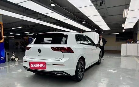 Volkswagen Golf VIII, 2021 год, 1 780 700 рублей, 5 фотография