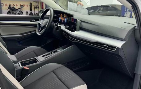 Volkswagen Golf VIII, 2021 год, 1 780 700 рублей, 10 фотография
