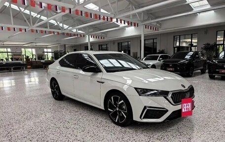 Skoda Octavia IV, 2022 год, 1 240 000 рублей, 3 фотография