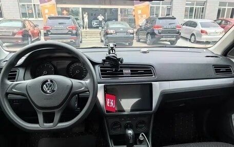 Volkswagen Lavida, 2022 год, 1 030 000 рублей, 7 фотография
