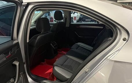 Skoda Superb III рестайлинг, 2023 год, 2 080 000 рублей, 12 фотография