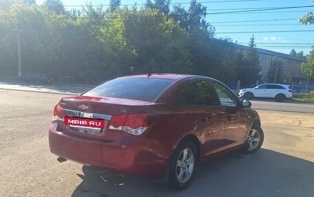 Chevrolet Cruze II, 2011 год, 670 000 рублей, 9 фотография