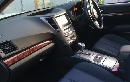 Subaru Legacy VII, 2011 год, 1 900 000 рублей, 10 фотография