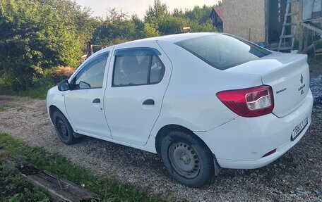 Renault Logan II, 2015 год, 350 000 рублей, 2 фотография