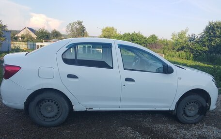 Renault Logan II, 2015 год, 350 000 рублей, 3 фотография