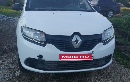 Renault Logan II, 2015 год, 350 000 рублей, 10 фотография