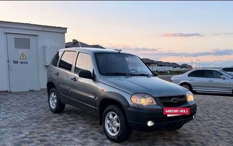 Chevrolet Niva I рестайлинг, 2012 год, 550 000 рублей, 2 фотография