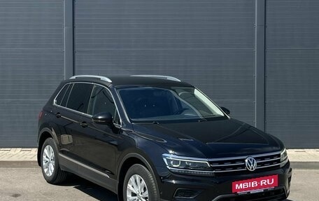 Volkswagen Tiguan II, 2017 год, 1 990 000 рублей, 6 фотография
