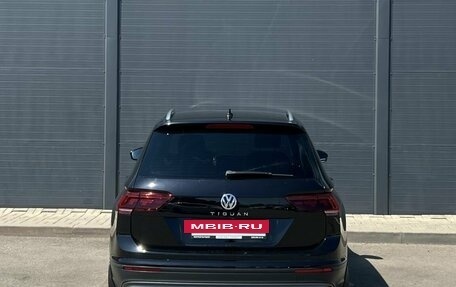 Volkswagen Tiguan II, 2017 год, 1 990 000 рублей, 8 фотография