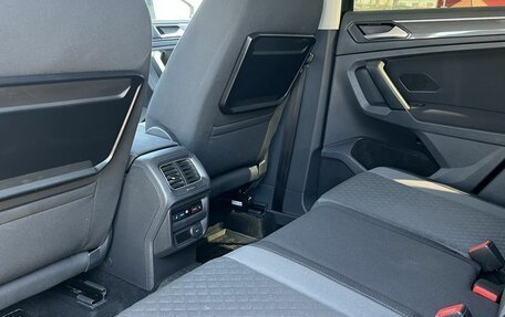 Volkswagen Tiguan II, 2017 год, 1 990 000 рублей, 24 фотография
