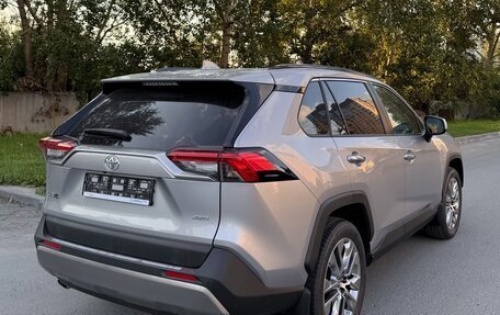 Toyota RAV4, 2025 год, 5 250 000 рублей, 13 фотография