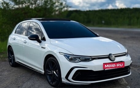 Volkswagen Golf VIII, 2021 год, 2 650 000 рублей, 3 фотография