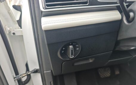 Volkswagen Tiguan II, 2022 год, 2 010 000 рублей, 15 фотография
