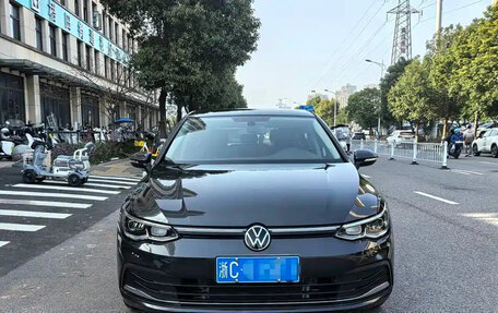 Volkswagen Golf VIII, 2022 год, 1 220 000 рублей, 2 фотография