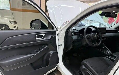 Honda Vezel, 2024 год, 1 680 000 рублей, 10 фотография