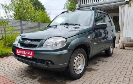 Chevrolet Niva I рестайлинг, 2016 год, 499 000 рублей, 3 фотография