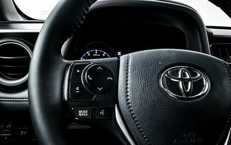 Toyota RAV4, 2016 год, 2 699 000 рублей, 11 фотография