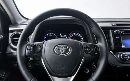 Toyota RAV4, 2016 год, 2 699 000 рублей, 13 фотография