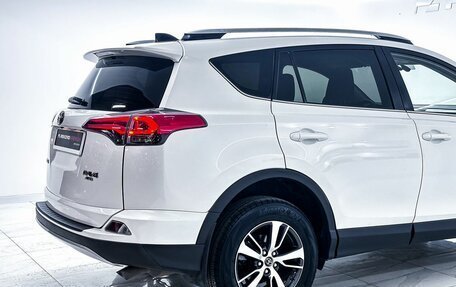 Toyota RAV4, 2016 год, 2 699 000 рублей, 26 фотография