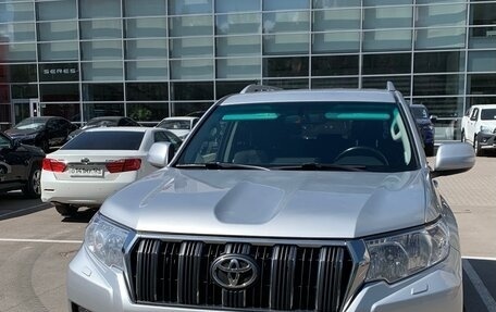 Toyota Land Cruiser Prado 150 рестайлинг 2, 2020 год, 4 950 000 рублей, 1 фотография
