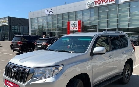 Toyota Land Cruiser Prado 150 рестайлинг 2, 2020 год, 4 950 000 рублей, 3 фотография