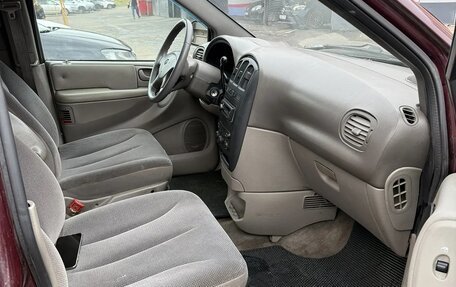 Dodge Caravan IV, 2001 год, 400 000 рублей, 2 фотография