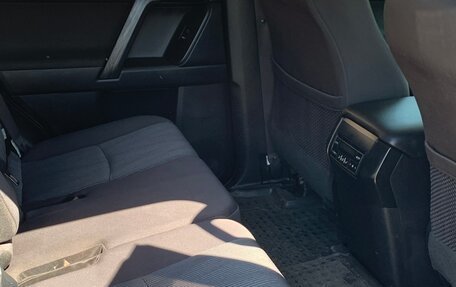 Toyota Land Cruiser Prado 150 рестайлинг 2, 2020 год, 4 950 000 рублей, 14 фотография