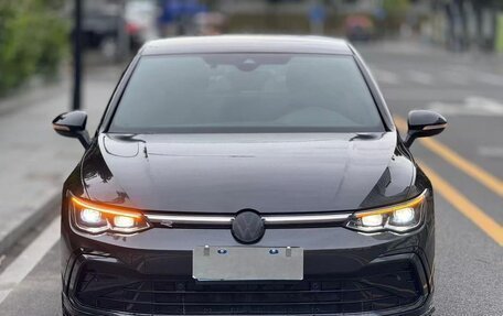 Volkswagen Golf VIII, 2021 год, 1 550 000 рублей, 2 фотография