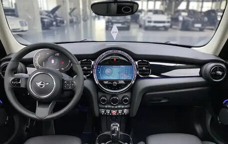MINI Hatch, 2022 год, 1 660 010 рублей, 13 фотография