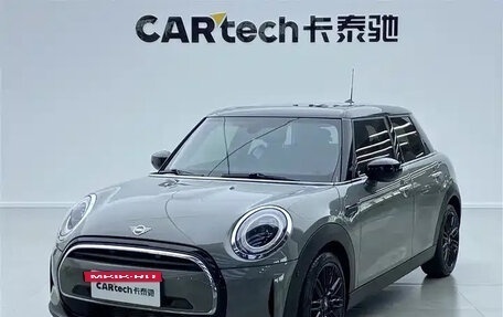 MINI Hatch, 2022 год, 1 660 010 рублей, 2 фотография