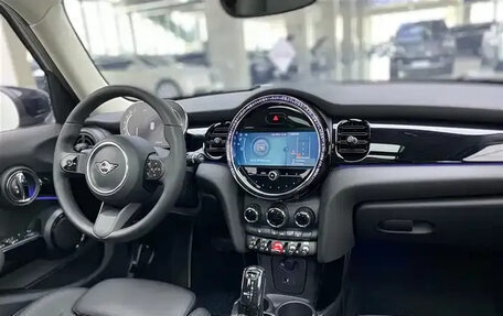 MINI Hatch, 2022 год, 1 660 010 рублей, 14 фотография