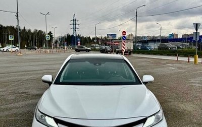 Toyota Camry, 2021 год, 2 290 000 рублей, 1 фотография