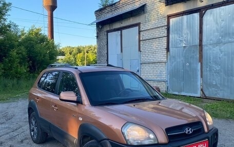 Hyundai Tucson III, 2006 год, 720 000 рублей, 1 фотография