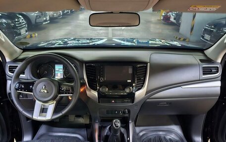 Mitsubishi Montero Sport, 2025 год, 5 300 000 рублей, 10 фотография