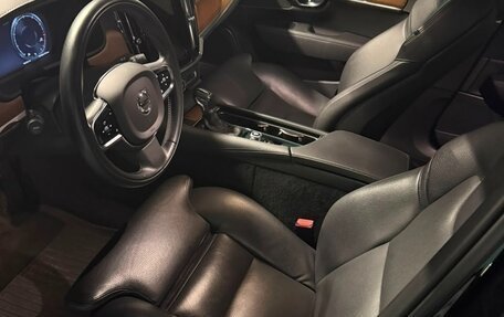 Volvo S90 II рестайлинг, 2019 год, 3 000 000 рублей, 8 фотография