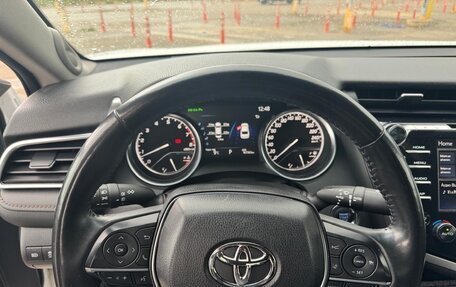 Toyota Camry, 2021 год, 2 290 000 рублей, 7 фотография