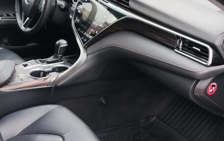 Toyota Camry, 2019 год, 2 500 000 рублей, 11 фотография