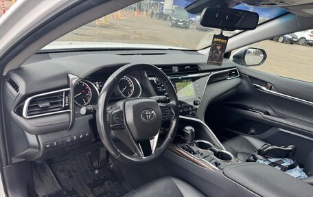 Toyota Camry, 2021 год, 2 290 000 рублей, 12 фотография
