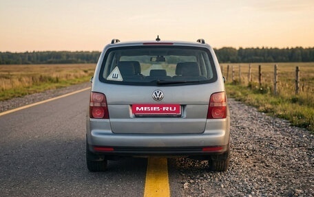 Volkswagen Touran III, 2008 год, 457 000 рублей, 6 фотография