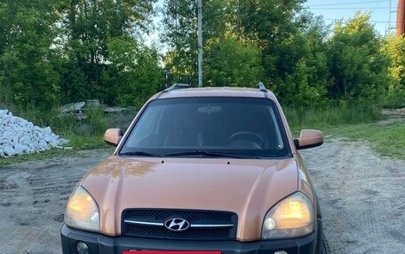 Hyundai Tucson III, 2006 год, 720 000 рублей, 2 фотография