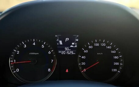 Hyundai Solaris II рестайлинг, 2013 год, 860 000 рублей, 11 фотография
