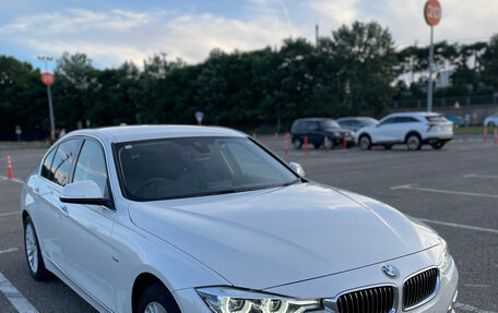 BMW 3 серия, 2018 год, 2 350 000 рублей, 3 фотография
