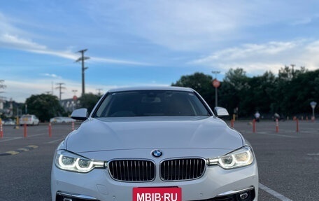 BMW 3 серия, 2018 год, 2 350 000 рублей, 2 фотография
